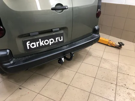Фаркоп Oris для Peugeot Partner 2008-, (L1, L2) 2556-A в Воронеж