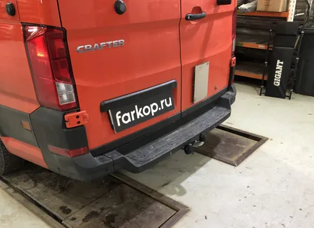 Фаркоп Galia для Volkswagen Crafter 2017-, (для а/м со ступенькой, одинарные колеса сзади)  V085A в Воронеж
