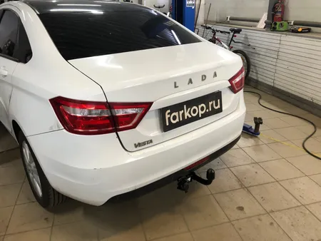 Фаркоп Berg для Lada Vesta (вкл. Cross) 2015-2022 Арт. F.6012.003 F.6012.003 в Воронеж