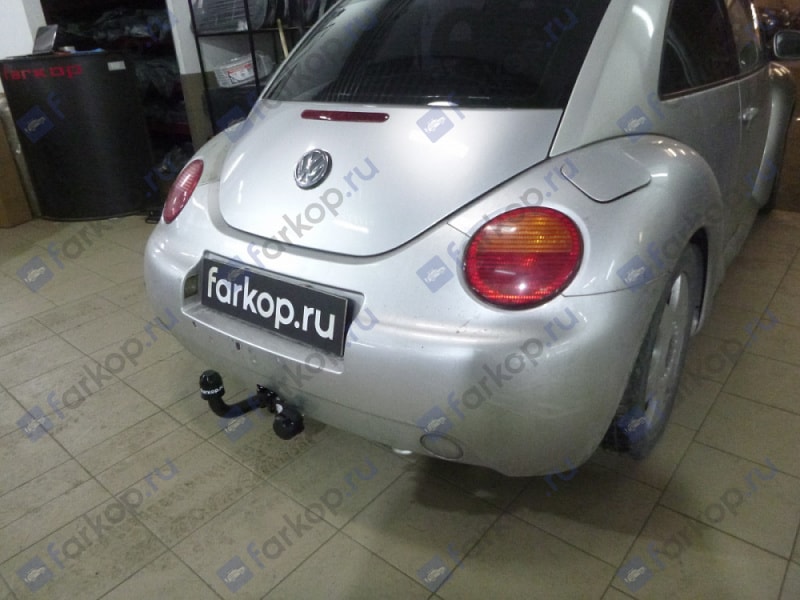 Установлен фаркоп Aragon на Volkswagen Beetle Установлен фаркоп Aragon на Volkswagen Beetle
