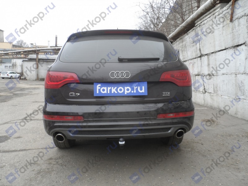 Установили фаркоп Bosal на Audi Q7 2010 г. Установили фаркоп Bosal на Audi Q7 2010 г.