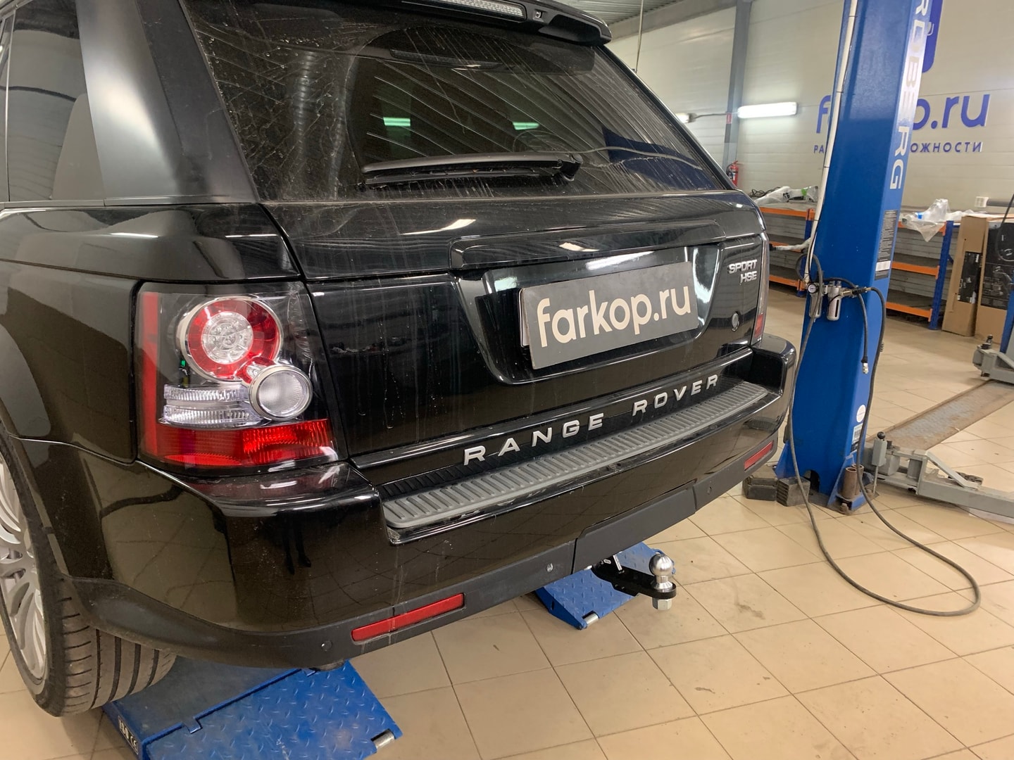 Установили фаркоп Baltex для Land Rover Range Rover Sport 2010 г.