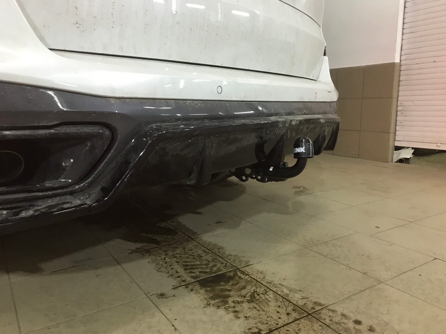 Установили фаркоп Brink для BMW X5 2019 г.