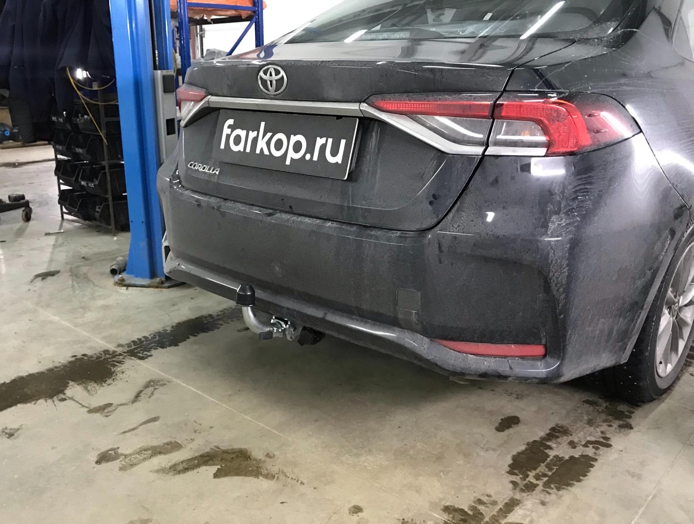 Установили фаркоп Galia для Toyota Corolla 2020 г.