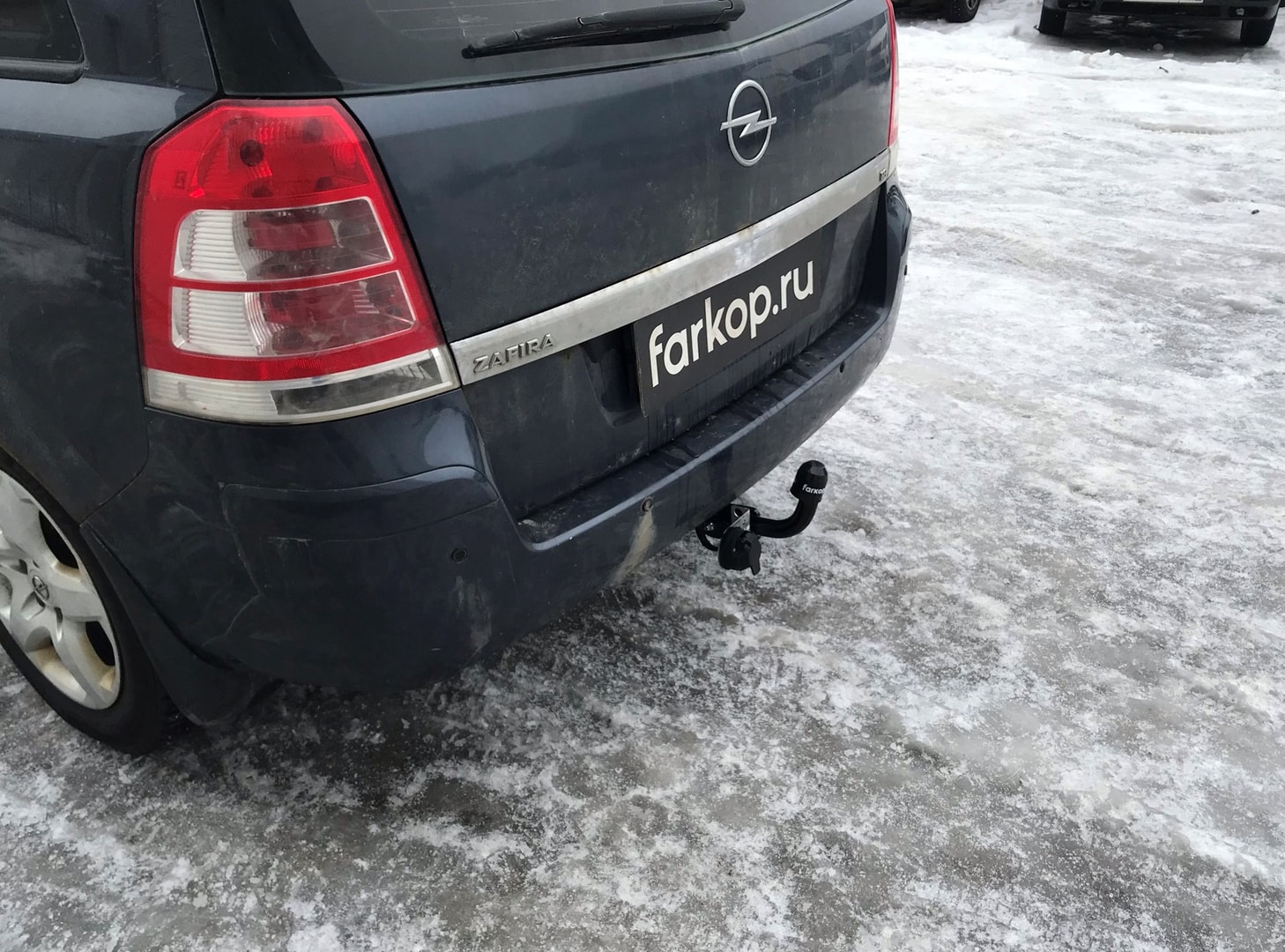 Установили фаркоп Лидер Плюс для Opel Zafira 2008 г. Установили фаркоп Лидер Плюс для Opel Zafira 2008 г.