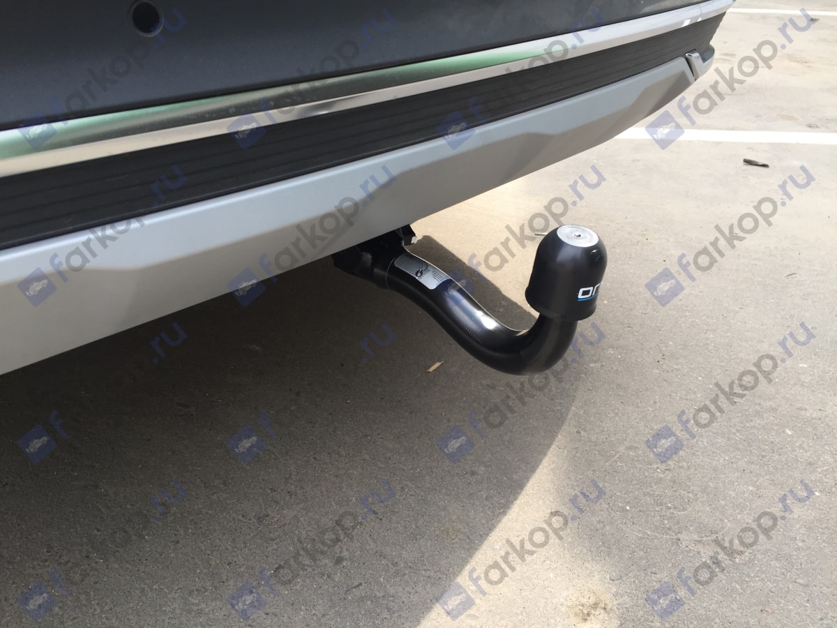 Установили фаркоп Oris для Audi Q7 2022 г.