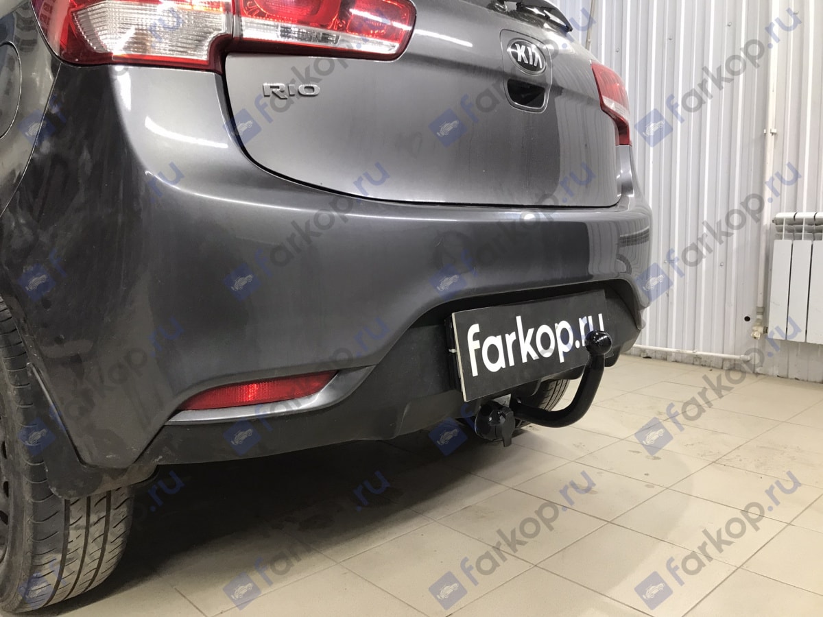 Установили фаркоп Лидер Плюс для Kia Rio 2016 г.
