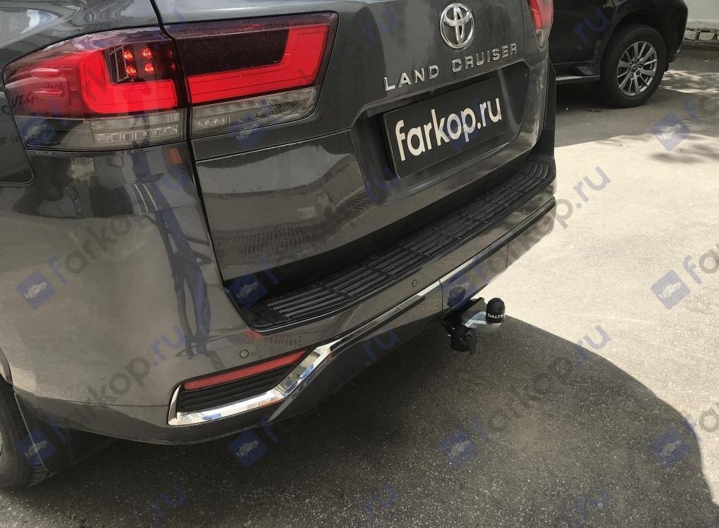 Установили фаркоп Baltex для Toyota Land Cruiser J300 2021 г. Установили фаркоп Baltex для Toyota Land Cruiser J300 2021 г.