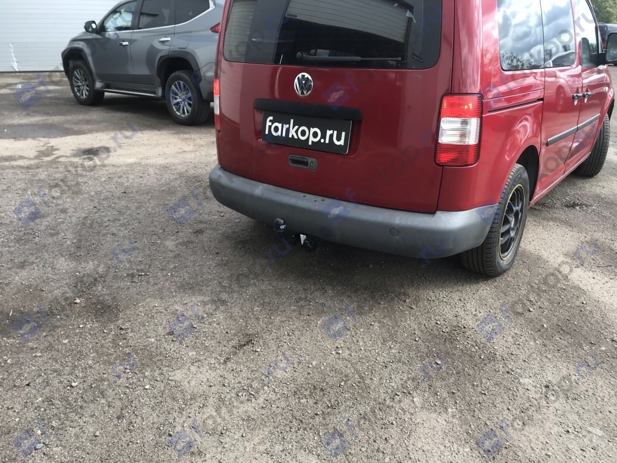 Установили фаркоп Oris для Volkswagen Caddy 2004-2020 г.в. Установили фаркоп Oris для Volkswagen Caddy 2004-2020 г.в.