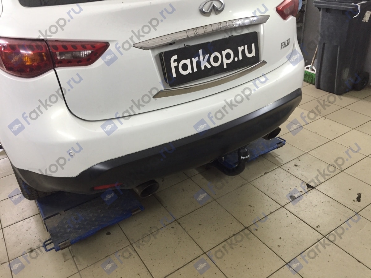 Установили фаркоп Steinhof для Infiniti FX37 2012 г.в. Установили фаркоп Steinhof для Infiniti FX37 2012 г.в.