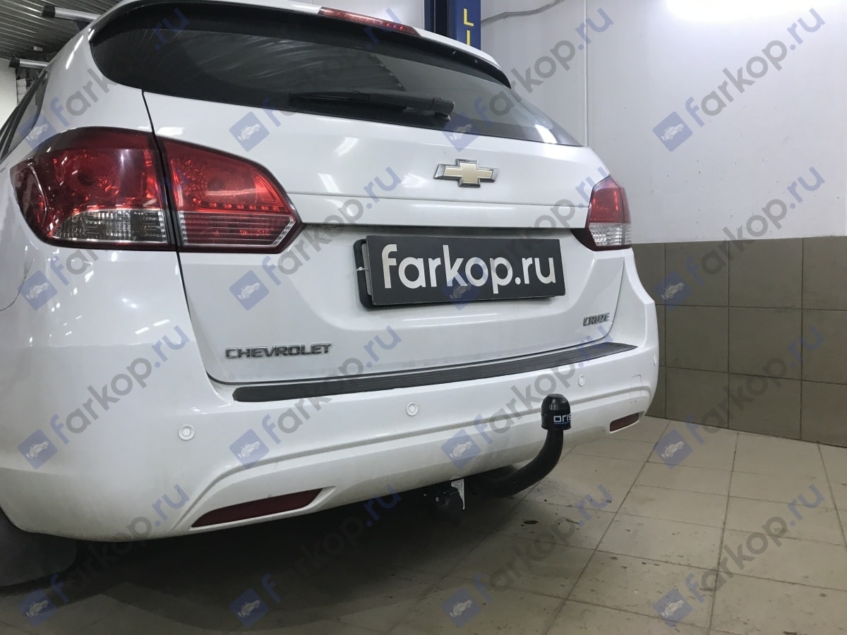 Установили фаркоп Oris для Chevrolet Cruze 2014 г.в. Установили фаркоп Oris для Chevrolet Cruze 2014 г.в.