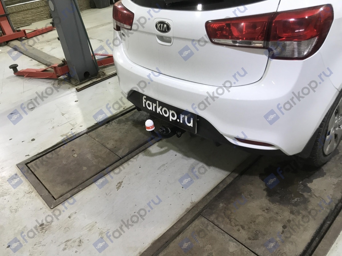 Установили фаркоп Трейлер для Kia Rio 2015 г.в. Установили фаркоп Трейлер для Kia Rio 2015 г.в.