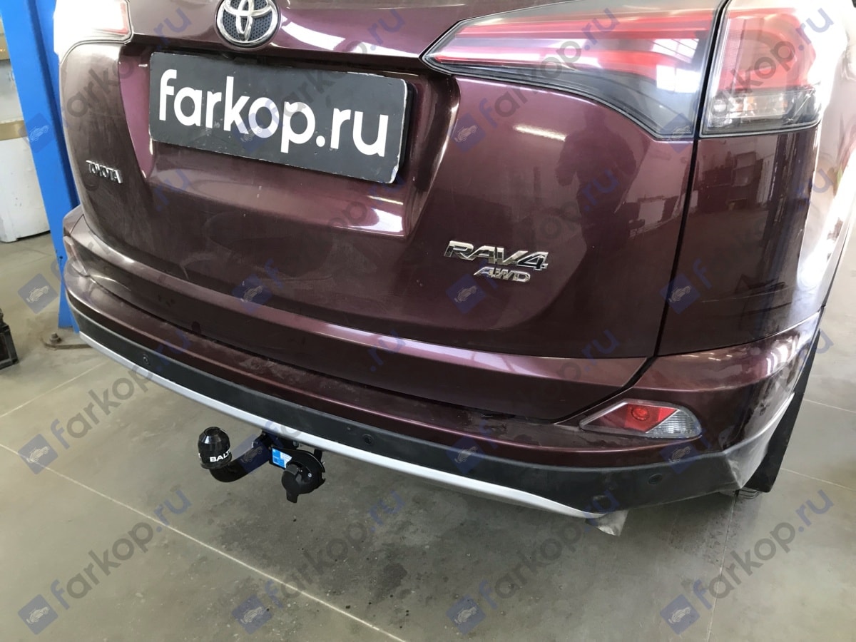 Установили фаркоп Baltex для Toyota RAV4 2016 г.в. Установили фаркоп Baltex для Toyota RAV4 2016 г.в.