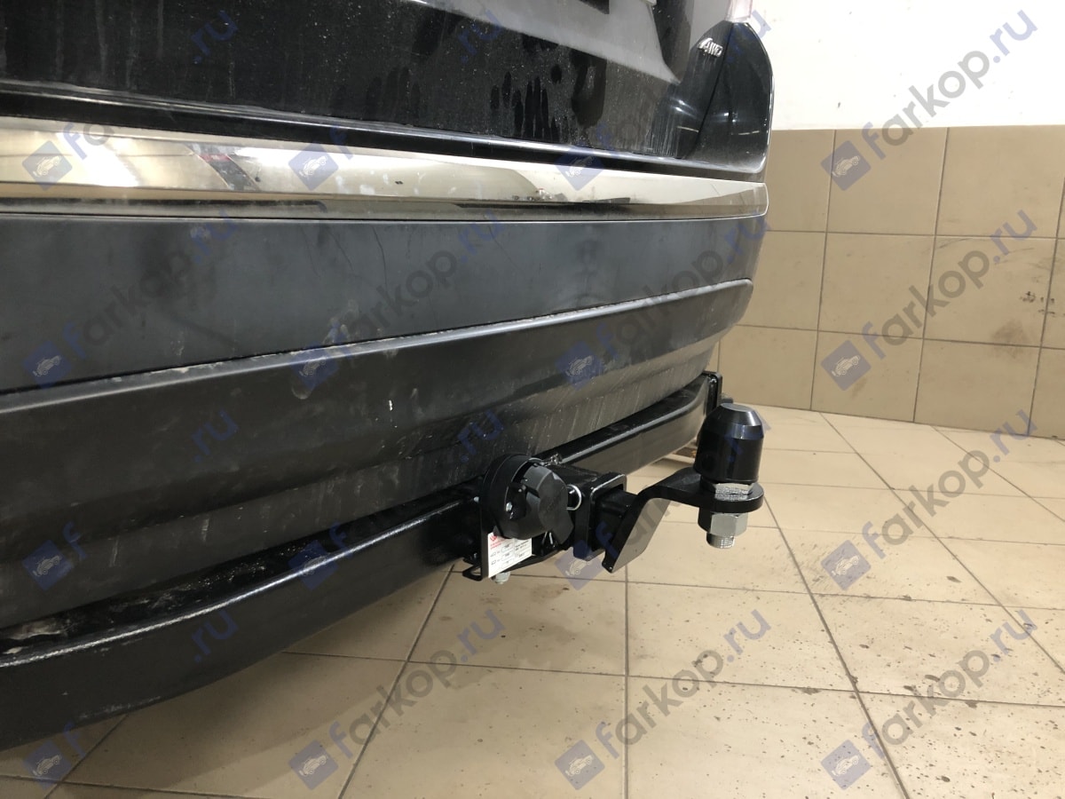 Установили фаркоп Уникар для Toyota Highlander 2011 г.в.