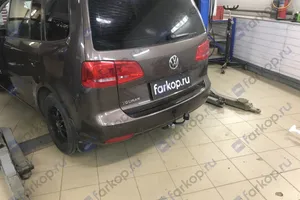 Установили фаркоп Galia для Volkswagen Touran 2011 г.в.