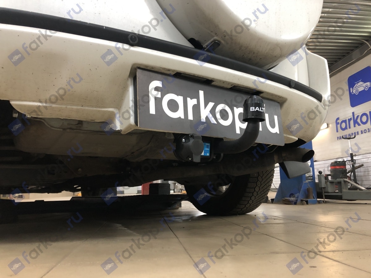 Установили фаркоп Baltex для Toyota RAV4 2011 г.в. Установили фаркоп Baltex для Toyota RAV4 2011 г.в.