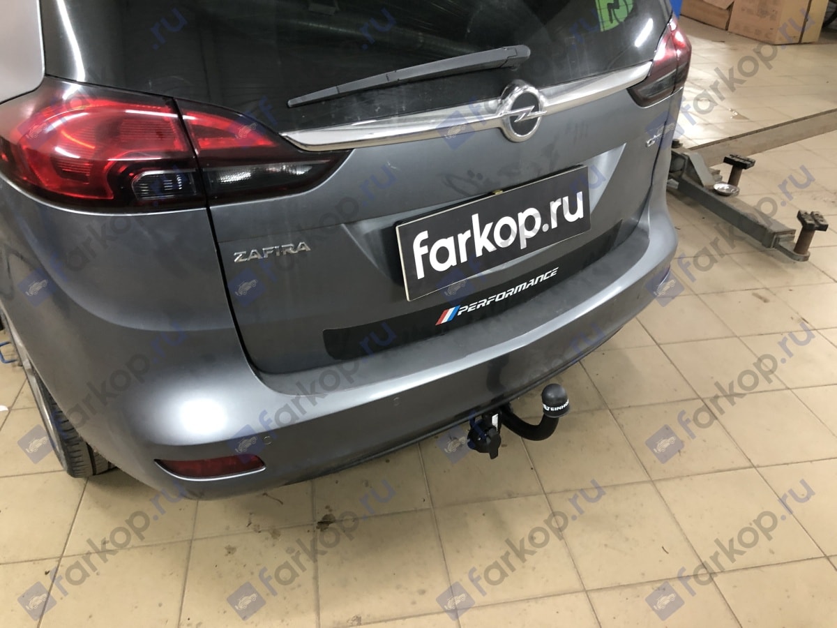 Установили фаркоп Steinhof для Opel Zafira 2017 г.в. Установили фаркоп Steinhof для Opel Zafira 2017 г.в.