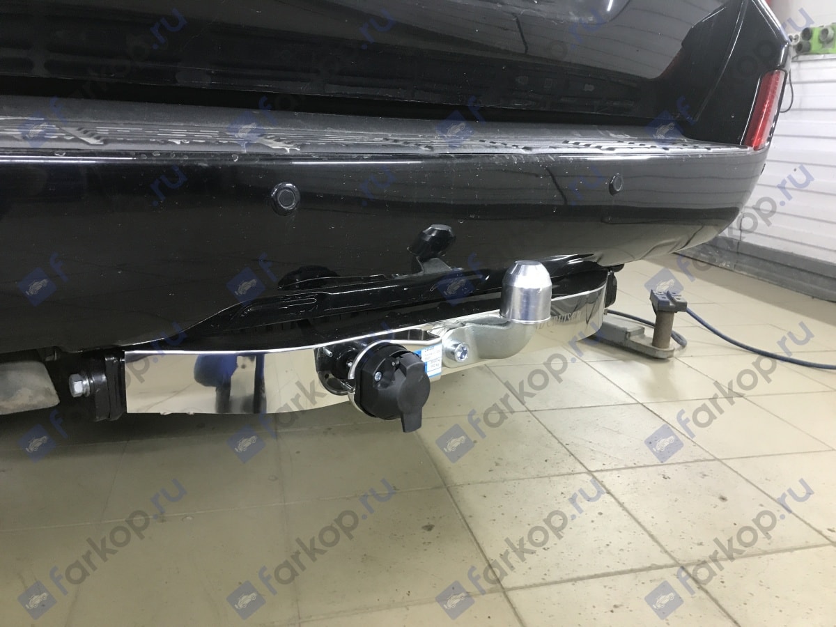 Установили фаркоп Baltex для Toyota Land Cruiser J200 2019 г.в. Установили фаркоп Baltex для Toyota Land Cruiser J200 2019 г.в.