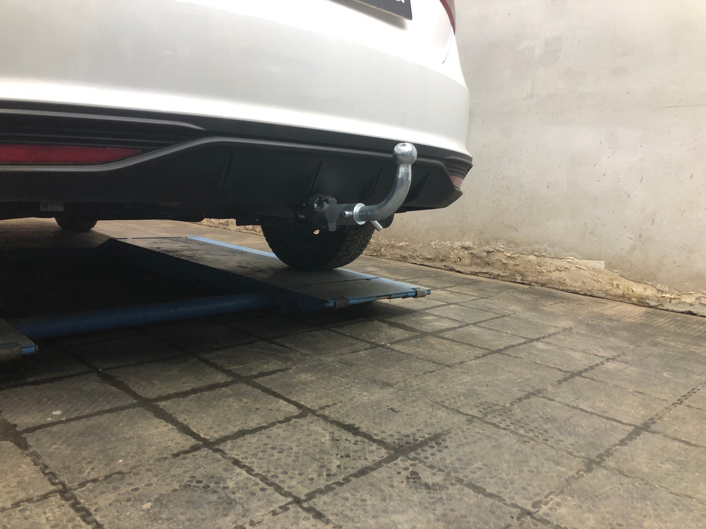 Установили фаркоп Лидер Плюс для Hyundai Solaris (седан) 2024 г.в. Установили фаркоп Лидер Плюс для Hyundai Solaris (седан) 2024 г.в.