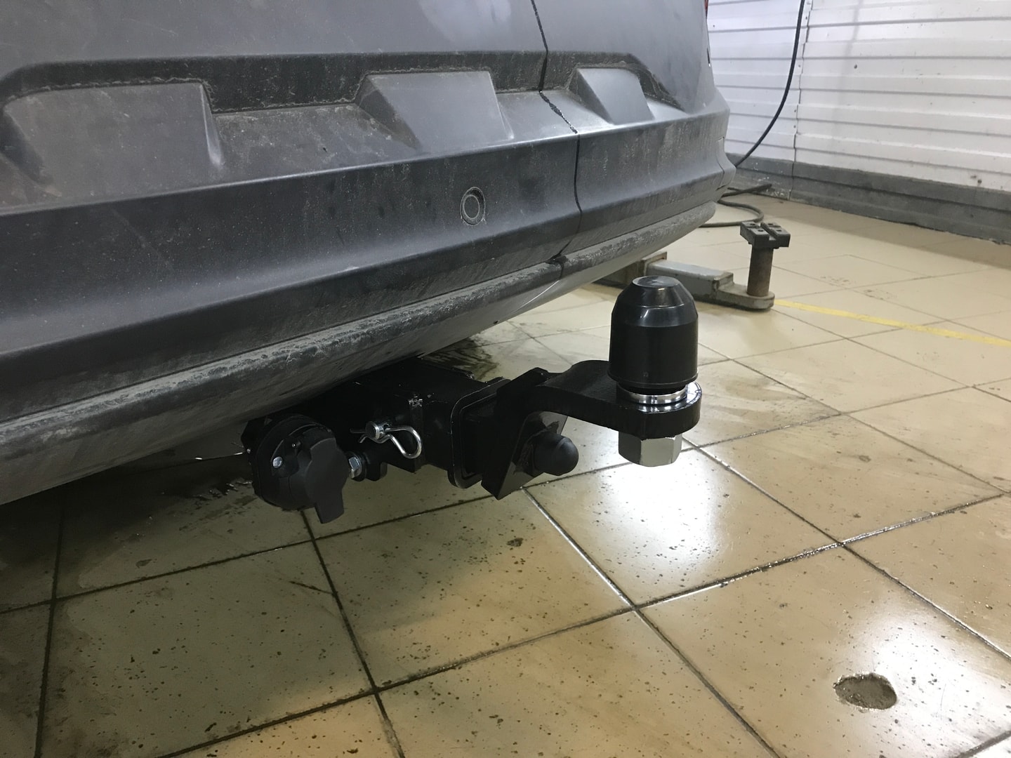 Установили фаркоп TowRus для Faw Bestune T77 2018 г.в. Установили фаркоп TowRus для Faw Bestune T77 2018 г.в.