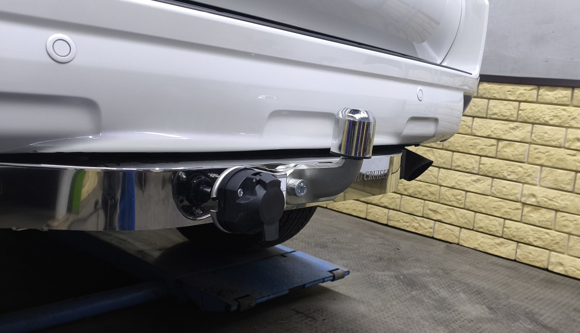 Установили фаркоп Baltex для Toyota Land Cruiser Prado J150 2009-2023