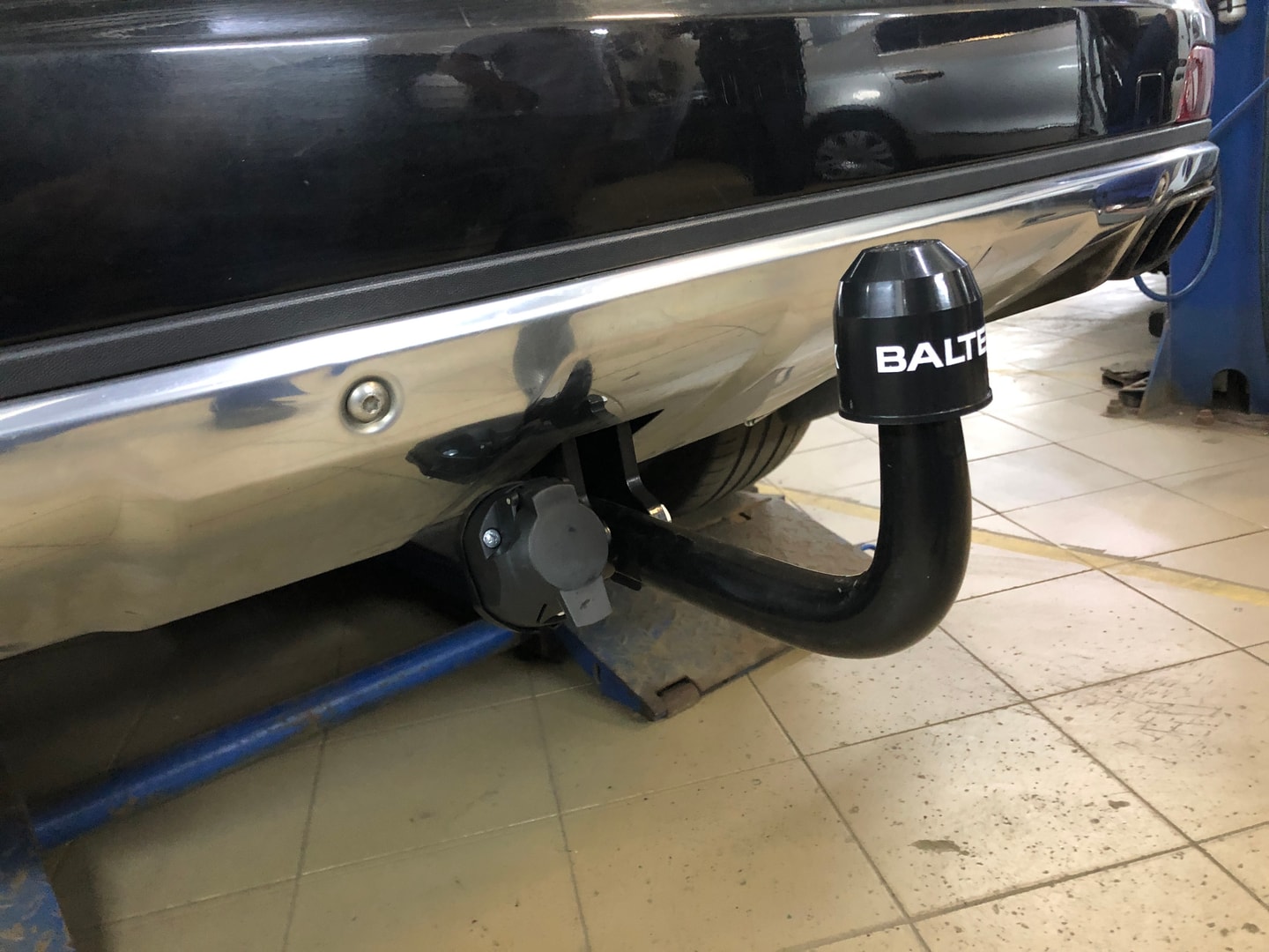 Установили фаркоп Baltex для Mercedes GL-class 2006-2012 г. в. Установили фаркоп Baltex для Mercedes GL-class 2006-2012 г. в.